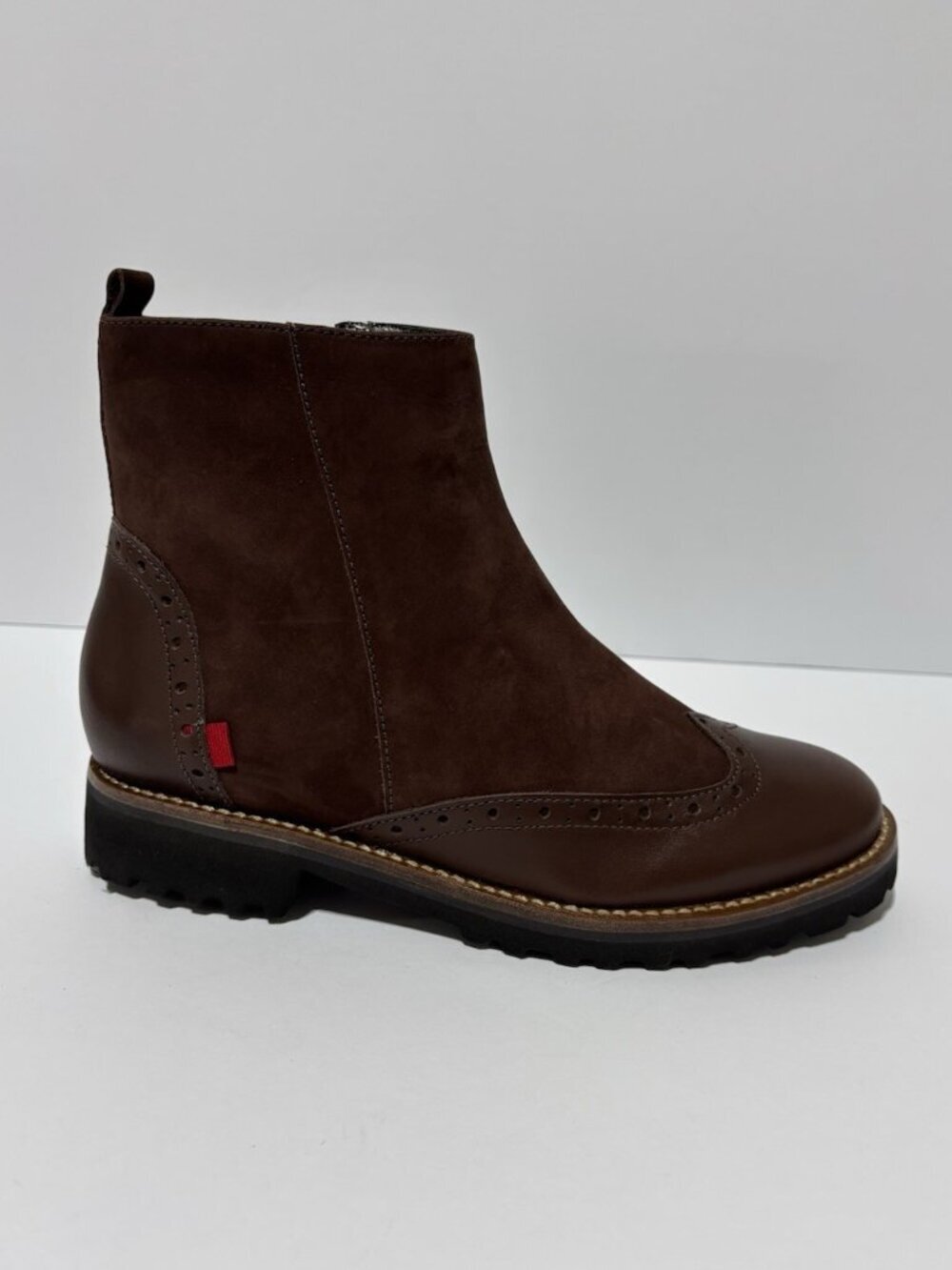 Marc Joseph New York Women’s Chelsea Boot Brown Suede, Size 6 M